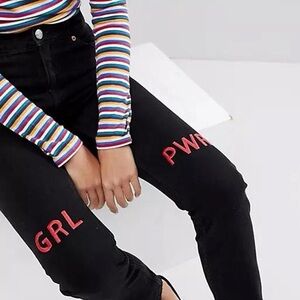 Monki - Grl Pwr Jeans in Black